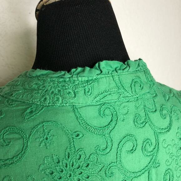 Soft Surroundings green eyelet floral balloon sleeve button down top size Medium - Picture 11 of 13
